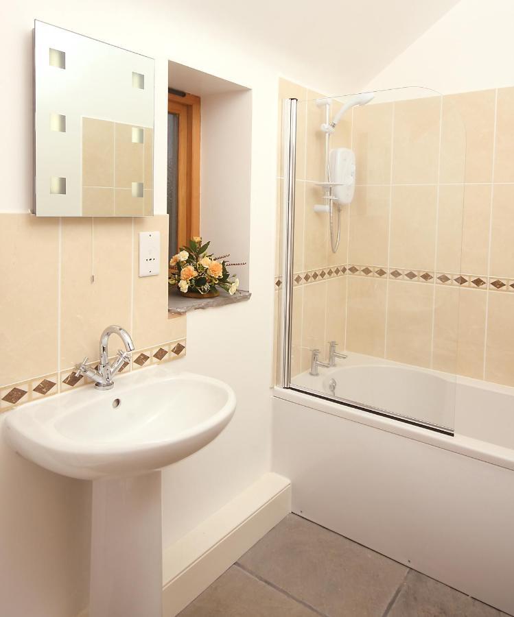 Pear Tree Cottages Wedmore エクステリア 写真