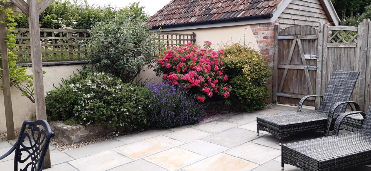 Pear Tree Cottages Wedmore エクステリア 写真