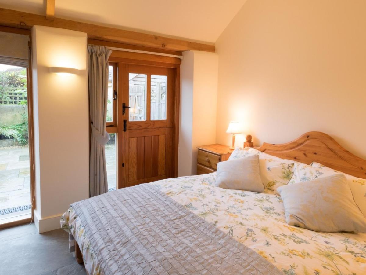Pear Tree Cottages Wedmore エクステリア 写真